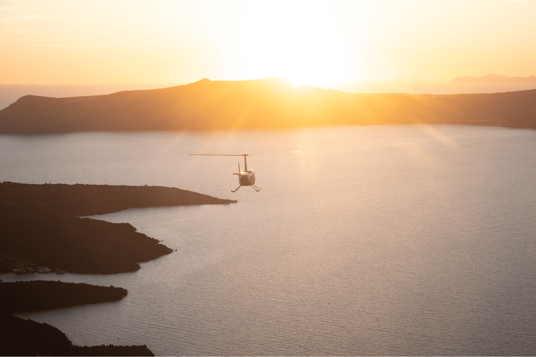 Helicopter-santorini